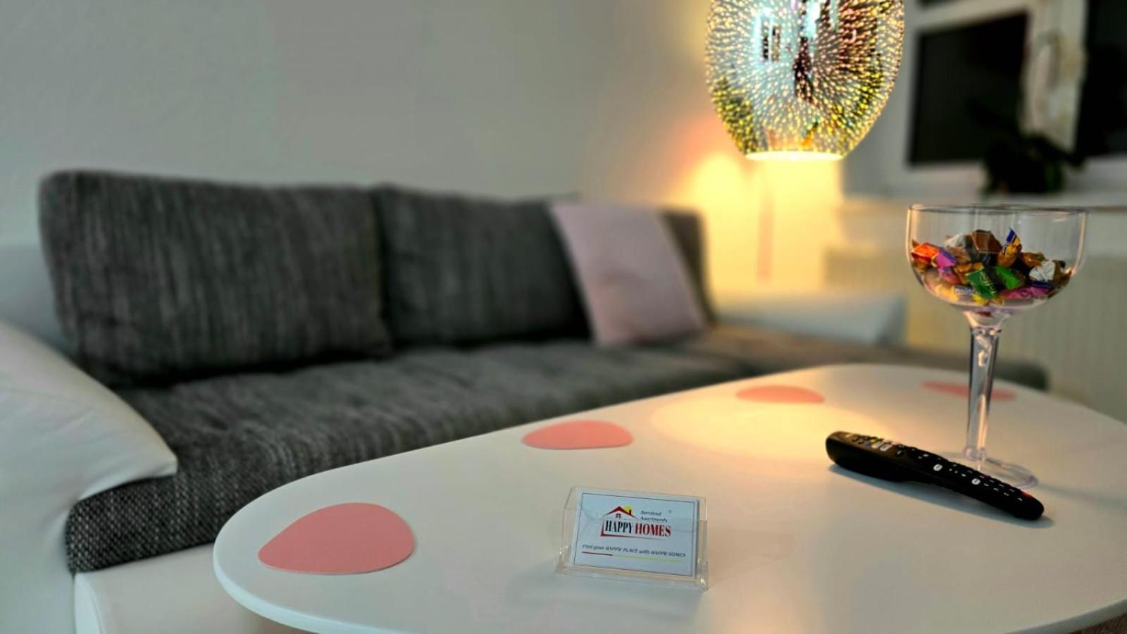 Happy Homes Pink - Up To 5 - Kueche - W-Lan - Netflix - Honig - Badewanne Nidda Zewnętrze zdjęcie